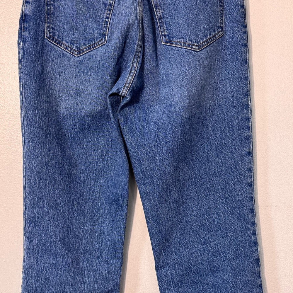 Abercrombie & Fitch The 90’s Straight Ultra High Rise Raw Hem Jeans Sz 28/6R - Picture 8 of 12